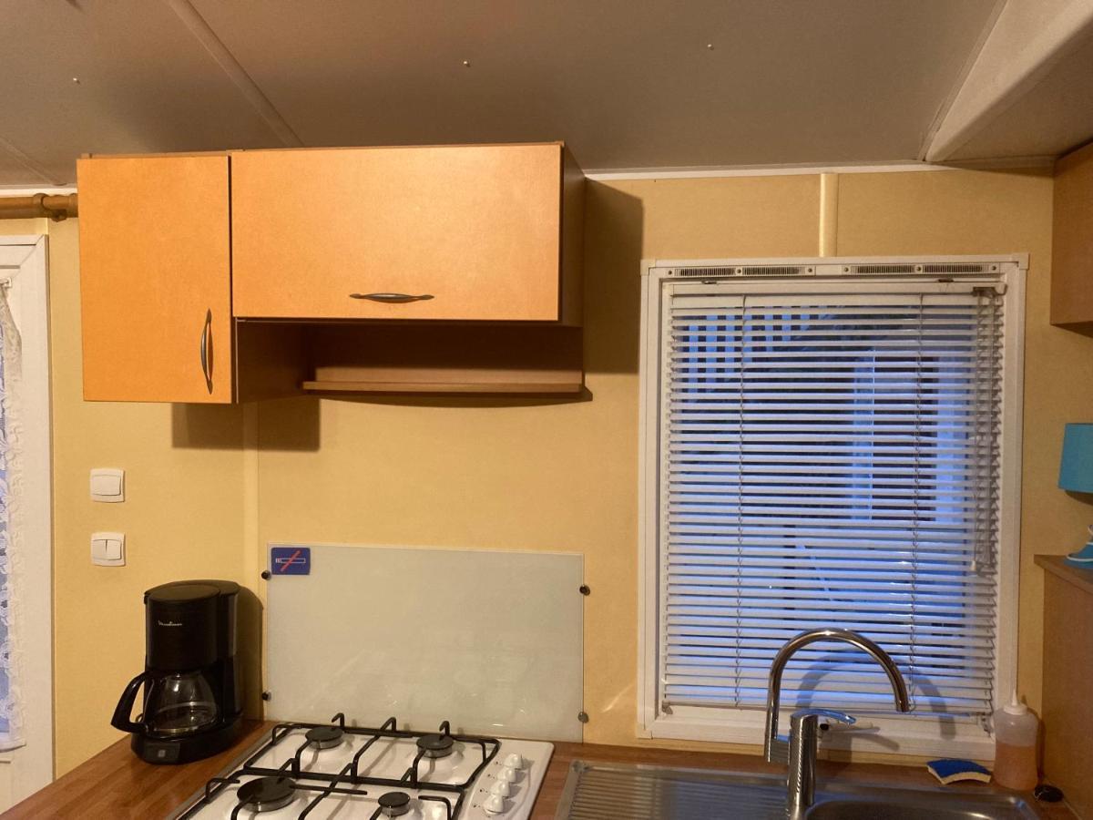 Mobil-Home 2 "Camping" Pesmes Екстериор снимка